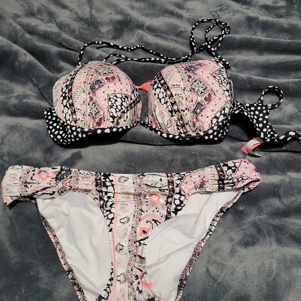 Bathing suit